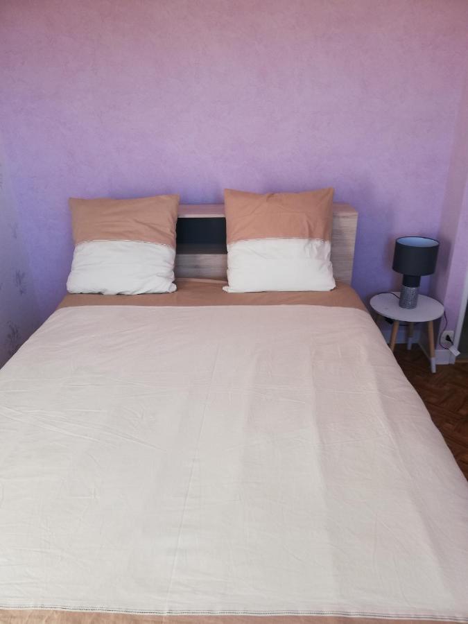 Joli Appartement Residentiel A Троа Екстериор снимка