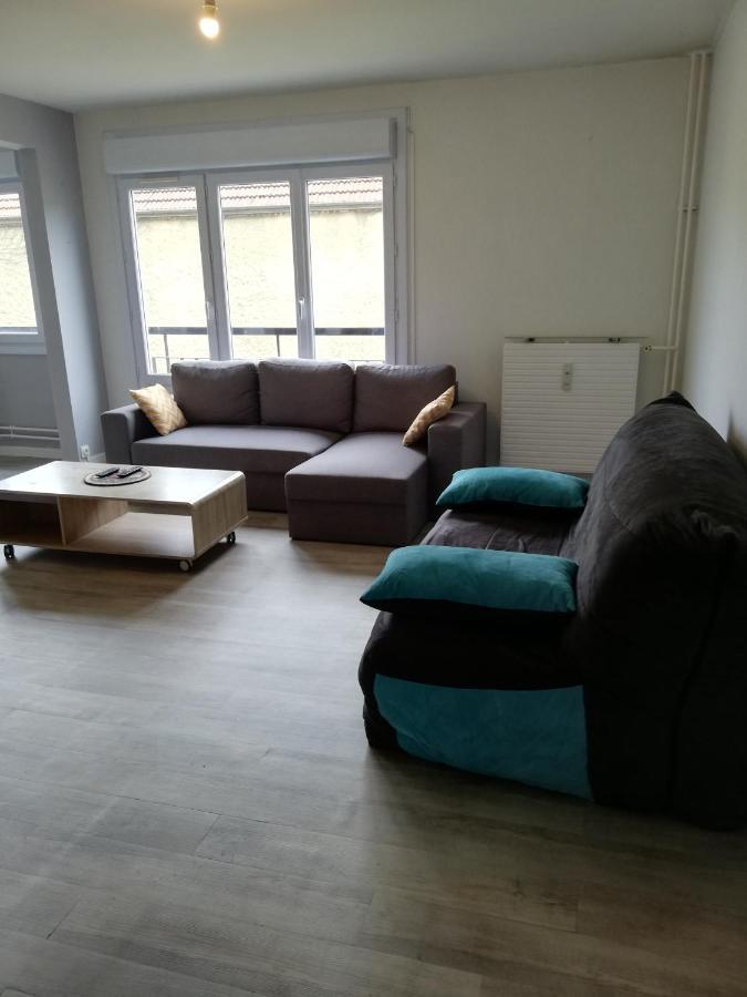 Joli Appartement Residentiel A Троа Екстериор снимка