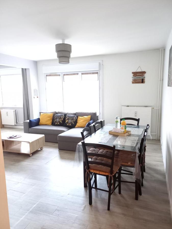 Joli Appartement Residentiel A Троа Екстериор снимка