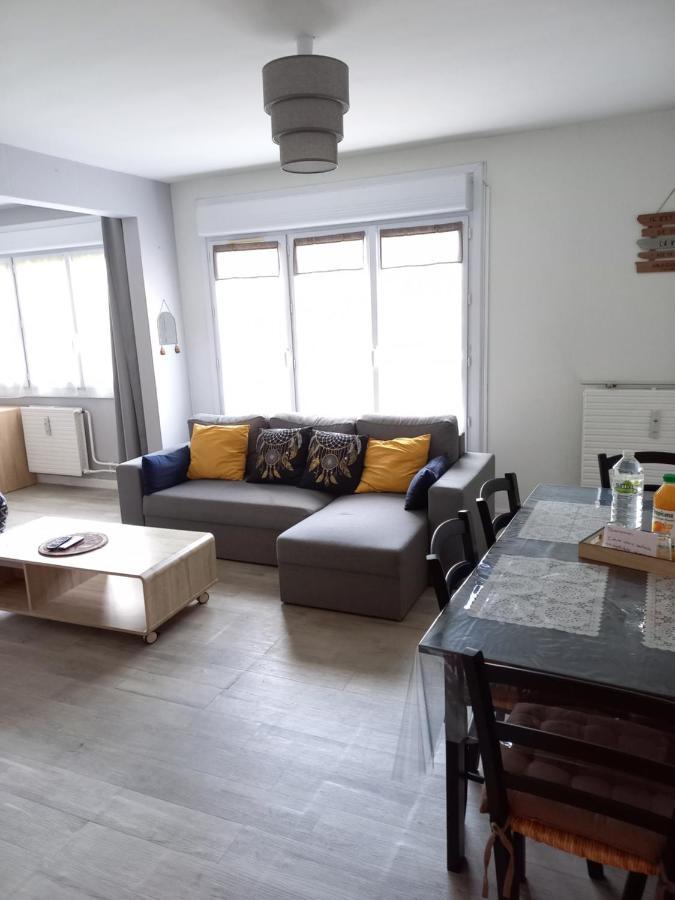 Joli Appartement Residentiel A Троа Екстериор снимка